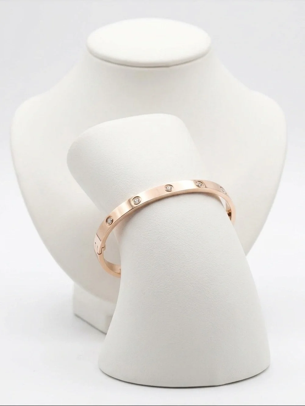 New Elegant Rose Gold Stainless Steel Luxury High-End White Sapphire Bangle